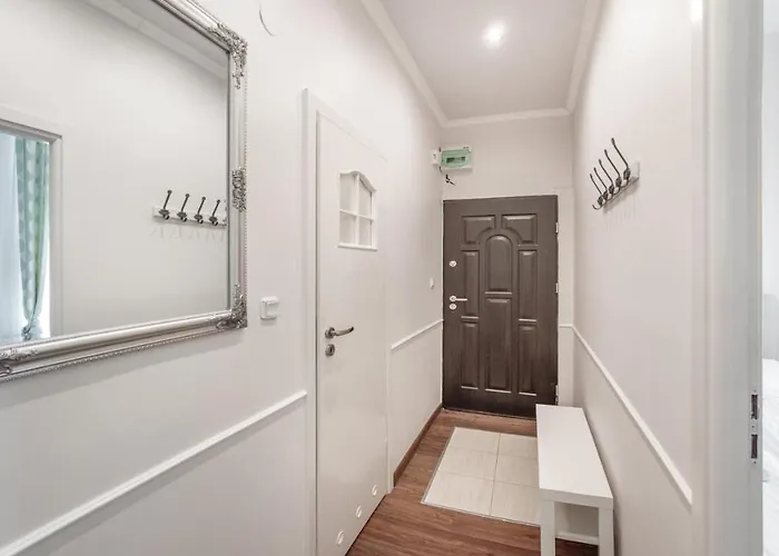 Czyzewskiego, Sun & Snow Daire